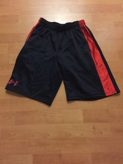 Boys youth medium Under Armour shorts