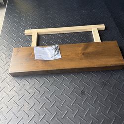 Floating shelf