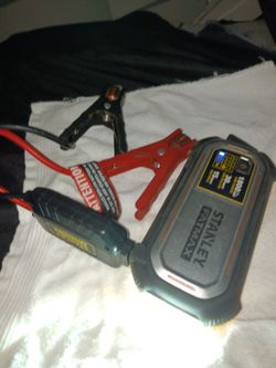STANLEY® FATMAX® 1,800-Amp 12-Volt Automotive Jump Starter and USB Power Bank