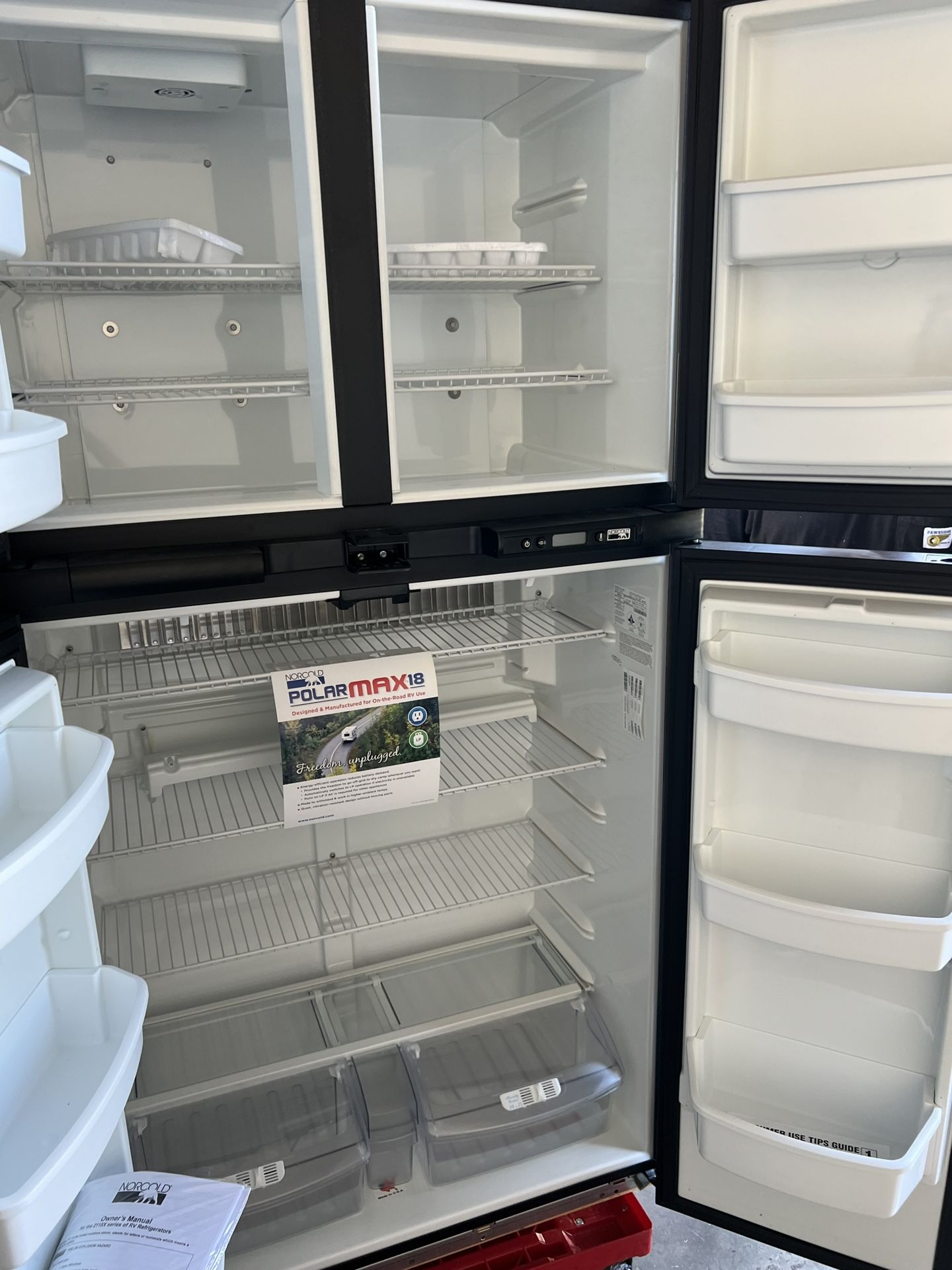 Norcold Polarmax 2118 RV Refrigerator 4 Door 18.3 cu. ft. 3 way for