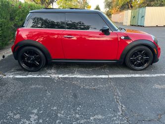 2013 Mini Cooper + Recent Smog + Clean Title