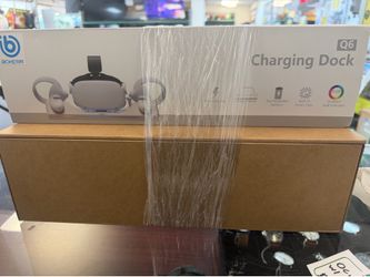 Oculus VR Headsets With Charging Dock
