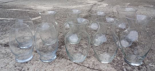 Glass Vases (10) *15.00 Firm for all* Various Sizes Home Decor Decoration Wedding Floral Display