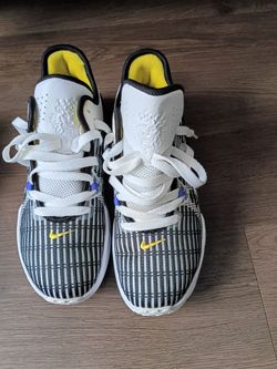 Lebron James black white size 6