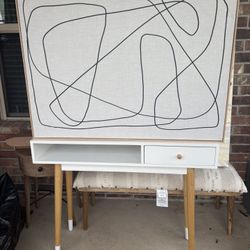 Entry Table With Wall Art 