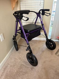 Adult walker like new