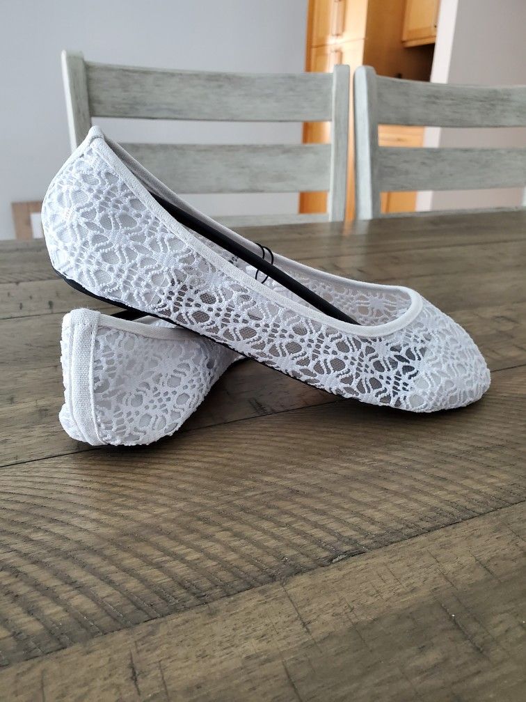 Lace Ballet White Flats For Women  Size 7  First Communion, Weddings,  Special Occasions