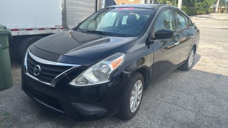2019 Nissan versa SV