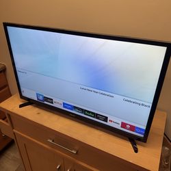 32” Samsung Smart TV