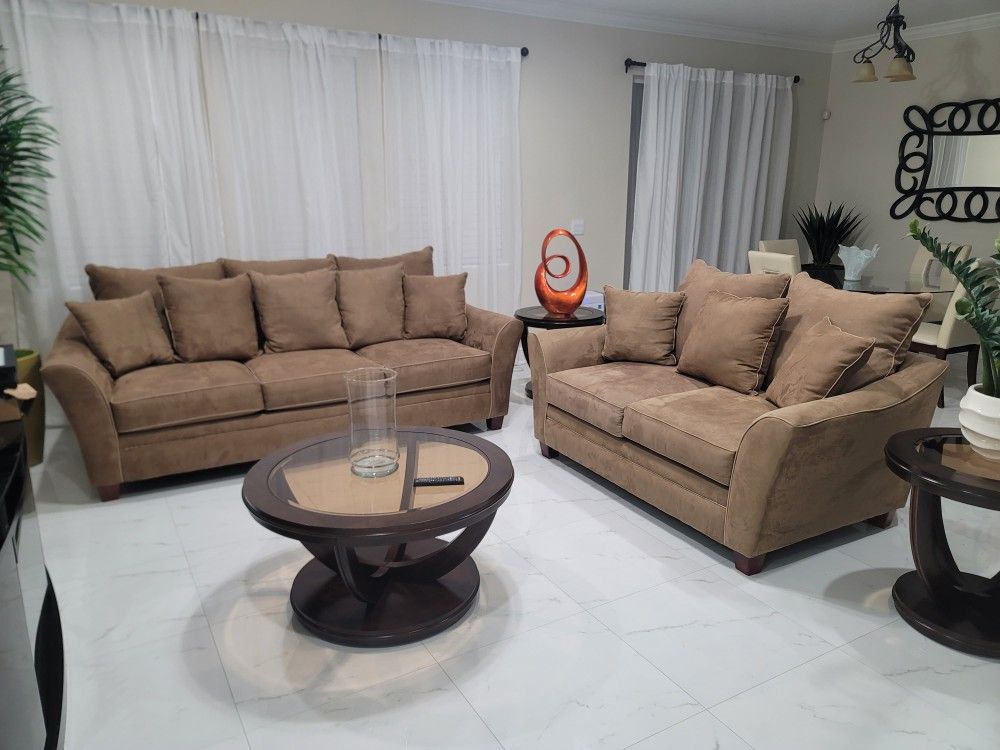 Living room Sofa and Loveseat ( Tan)