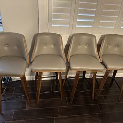 4 Counter Height Stools