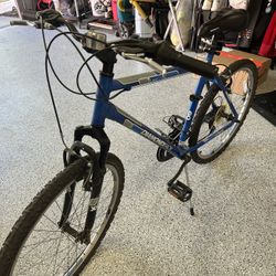Diamond back mountain bike 