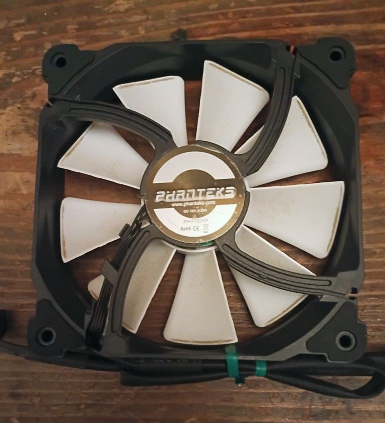 New Phanteks Case/Radiator Fan PH-F120x