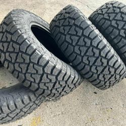 LT 285 65 18 FORTUNE TORMENTA R/T New Tires 
