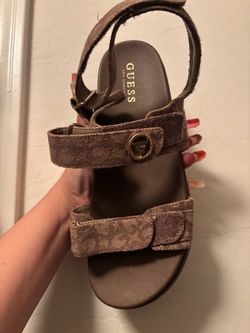 Guess sandals size11