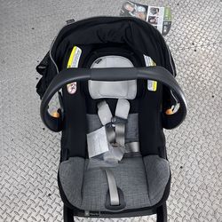 Keyfit 35 Chicco Car Seat + Base!!