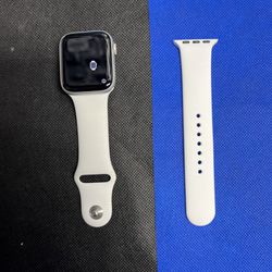 Apple Watch Series SE 44 MM GPS + WIFI Unlocked