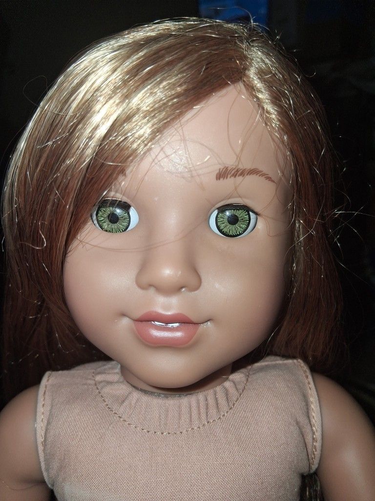American Girl Doll Leah Clark