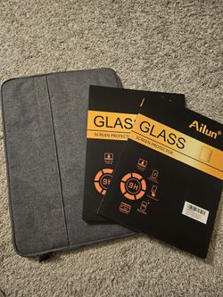 13-inch iPad Case & 2 Screen Protectors 