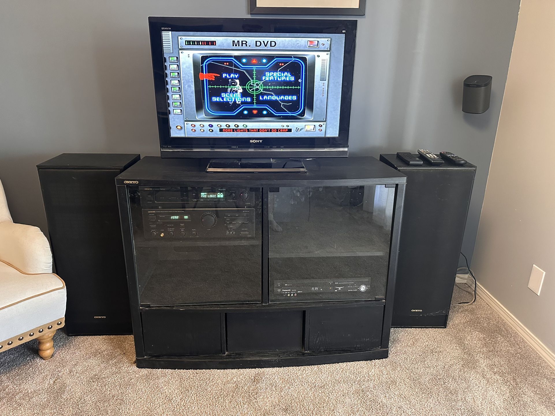Onkyo Stereo System And Cabinet Set-Great Working Condition
