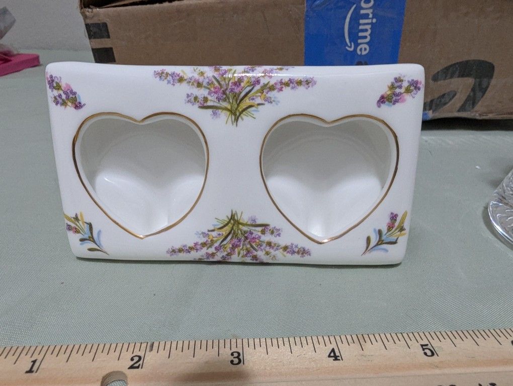 Flambro, Vintage Double Hearts Picture Frame Sweet Lavender, Genuine Bone China