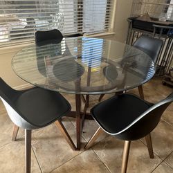 Dining Table And 4 Chairs