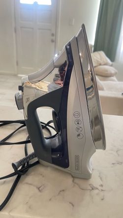 Black+Decker Steam Iron
