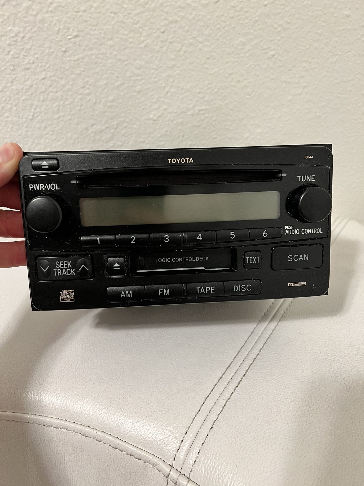 2004 TOYOTA 4RUNNER RADIO RECEIVER 86120-2B761