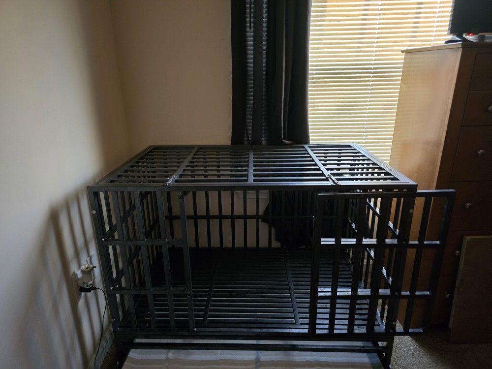 XL Dog Cage With Weels