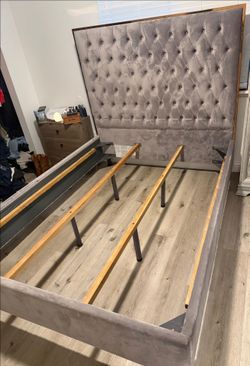 Queen size bed