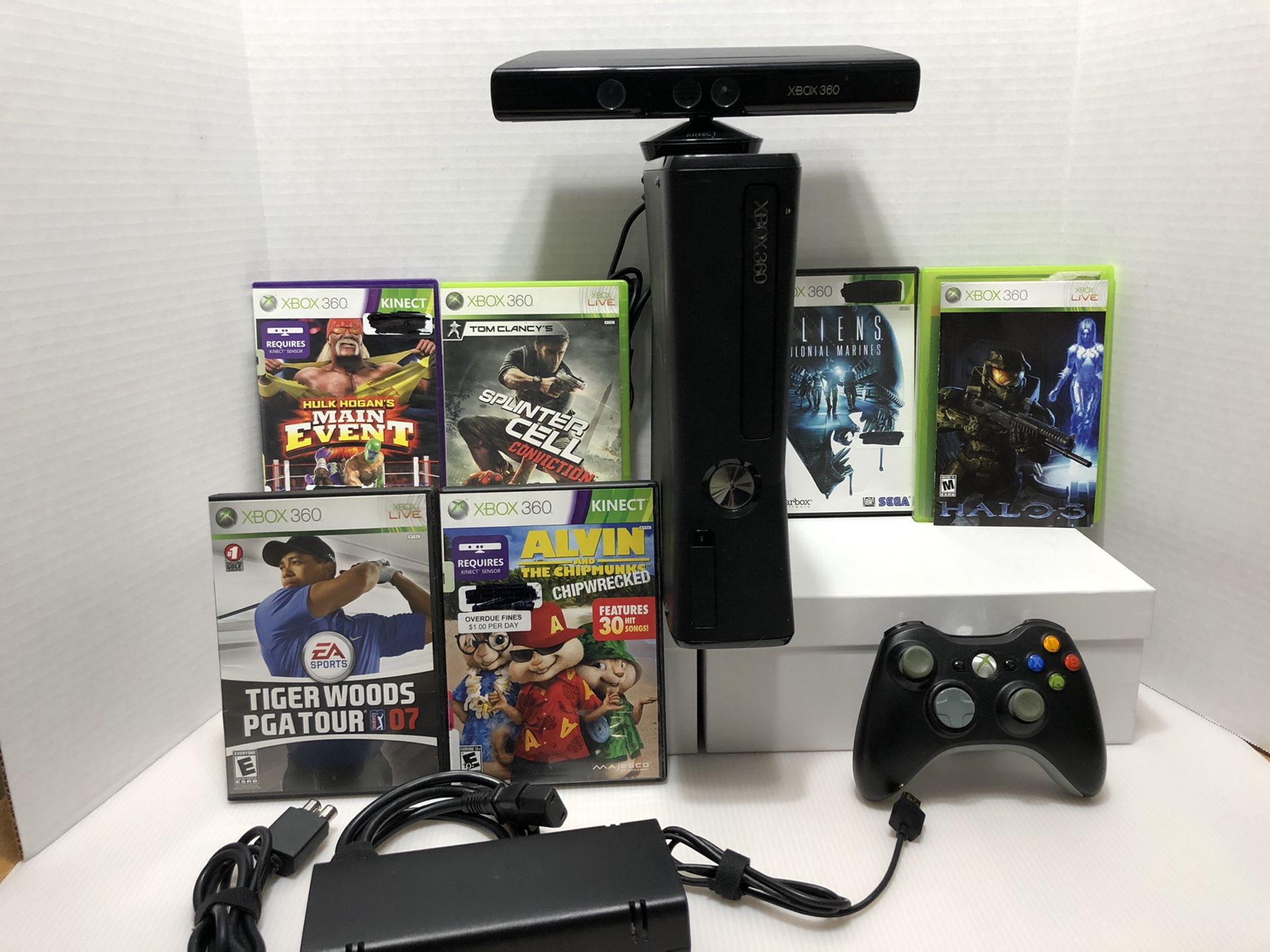 Xbox 360 Slim with Kinect and games