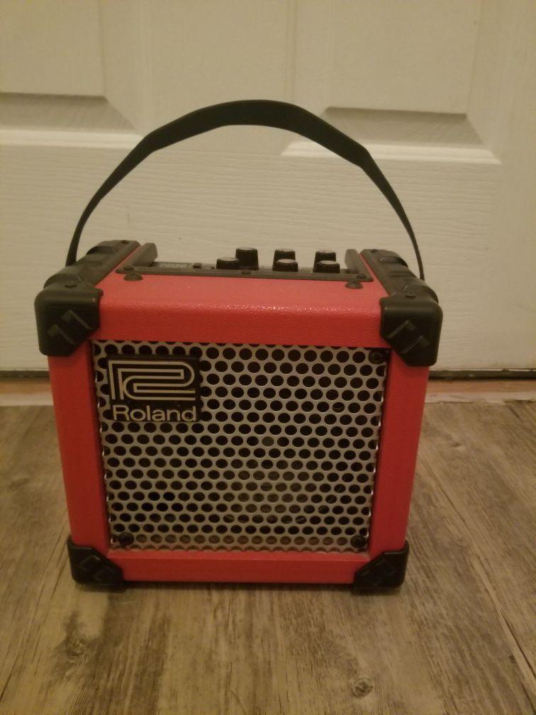 Guitar Amplifier Roland Micro Cube **DOES NOT WORK**