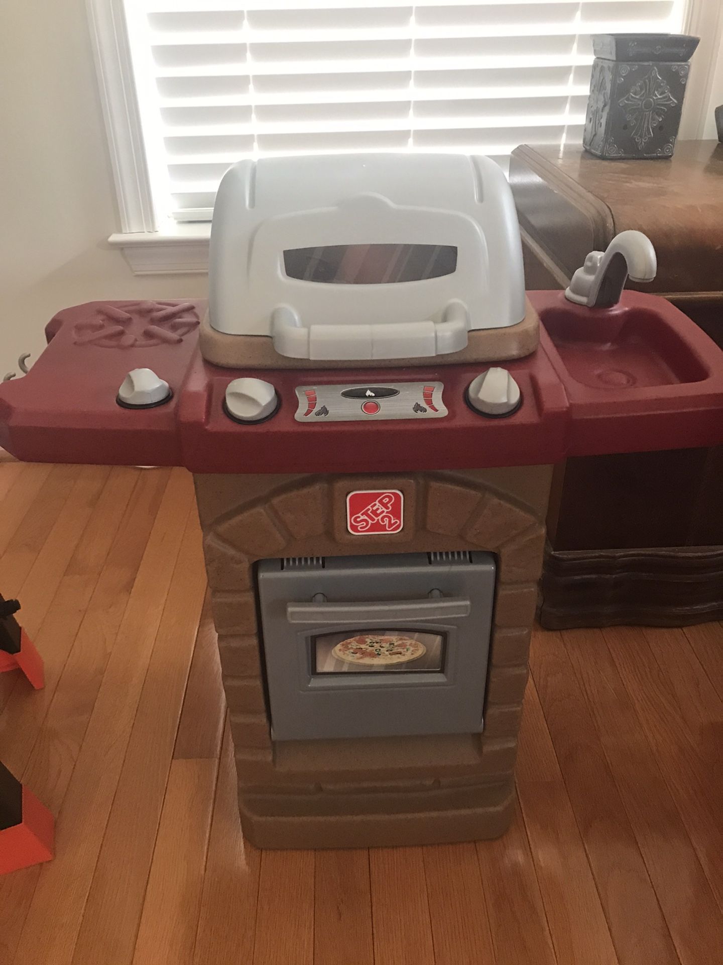 Step 2 Kids Toy Grill