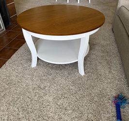 Round coffee table