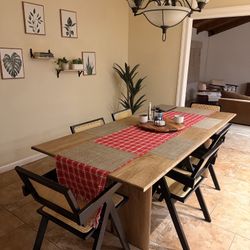 Mid century modern Table With 8 Chairs