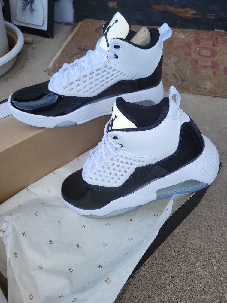 Brand New Men's Jordan's Maxin 200 White Ice