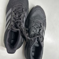 Size 9 - adidas Solar Glide  Black Carbon 2022
