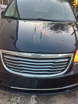 Chrysler Town And Country 2012