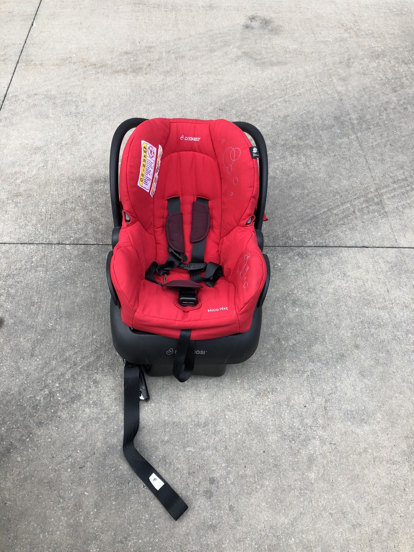 Maxi Cosi NXT infant car seat