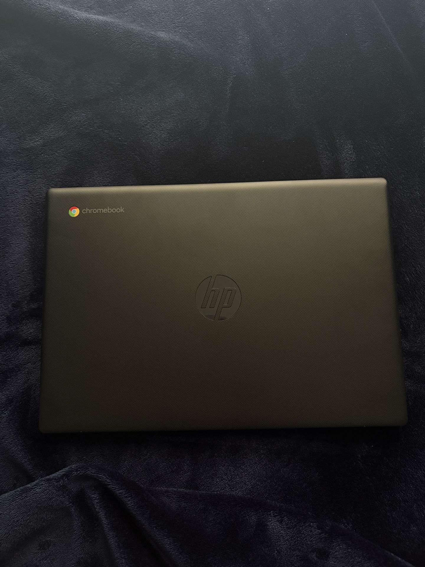 Black HP Chromebook G7 14 inch laptop