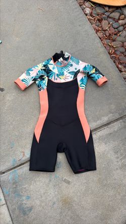 kids spring suits and a kids wetsuit top. (50 for all) or 15 each