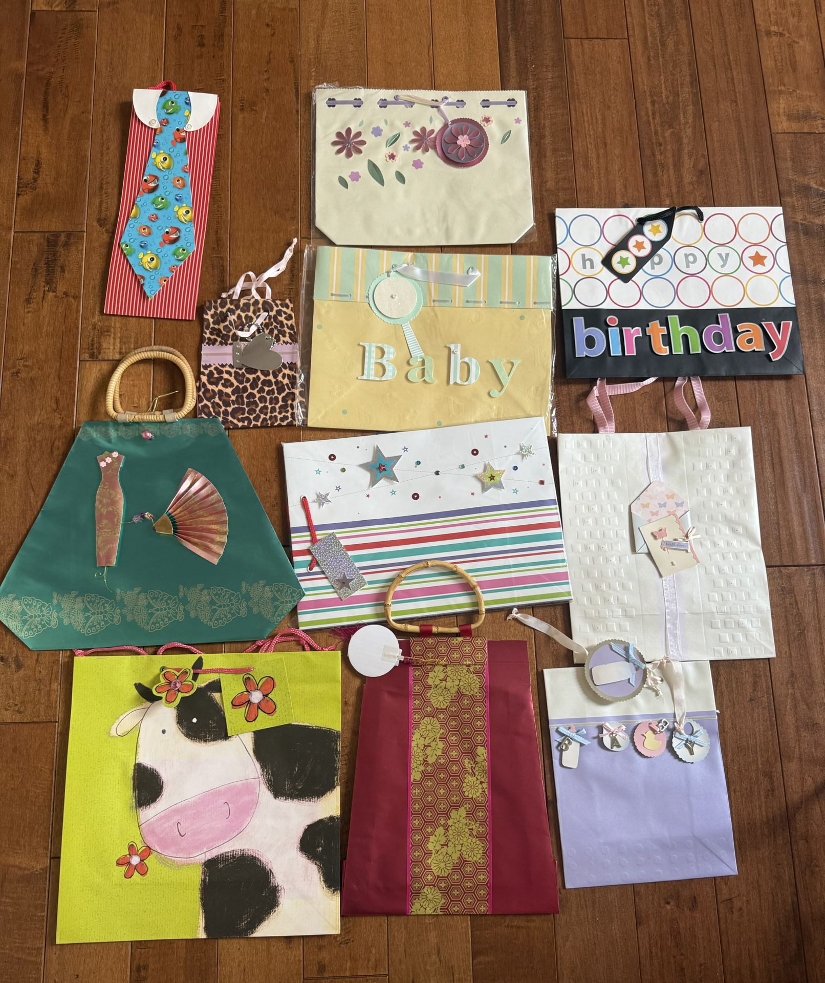 New set of 11 gift bags various occasions 