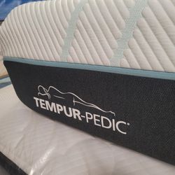 Queen Tempur-pedic 