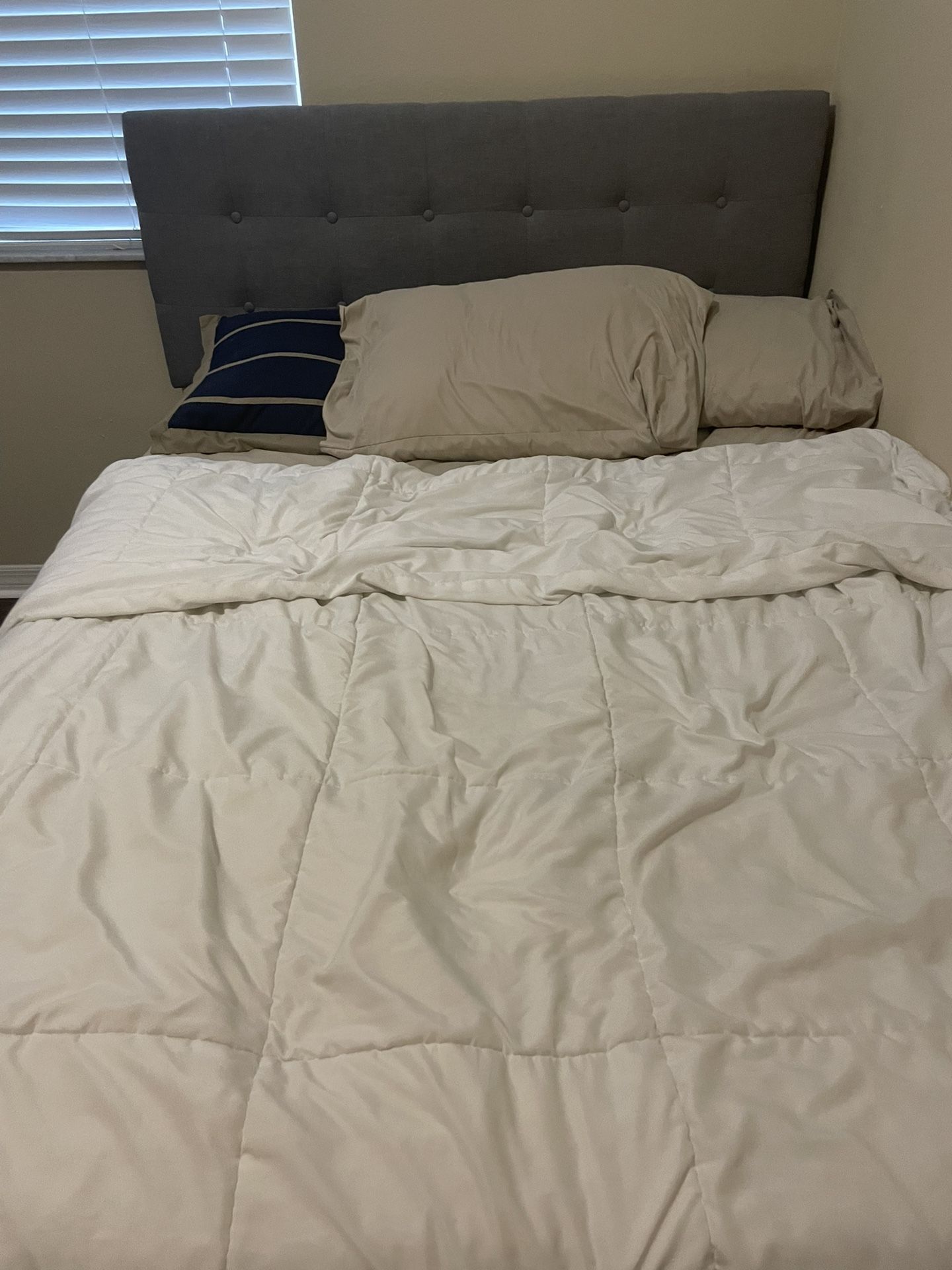 Full Size Bed Frame With Mattress