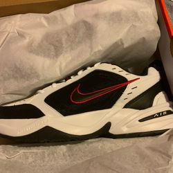 Nike Air Monarch 99 Black And White Trainers 