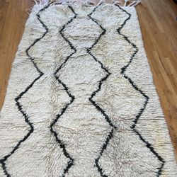 Handmade 100% Wool Rug