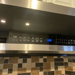 SAMSUNG Microwave Stovetop 