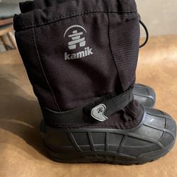 Kids Kamik Snow Boots Size 13