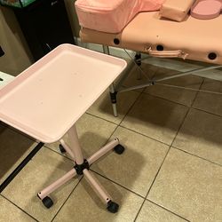 Eyelashes chair