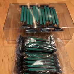 Barkley Jensen Disposible Razors NEW-32- Of Them